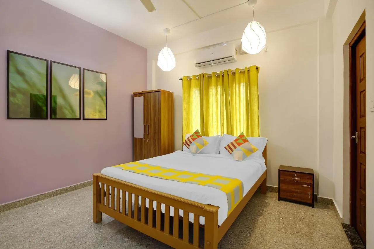 Oyo 78040 Marhaba Apartments 3*, Kochi